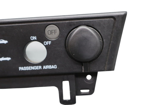 02-05 Ford Thunderbird Convertible Top Switch Aux Power Outlet 1W6X7604608A Oem