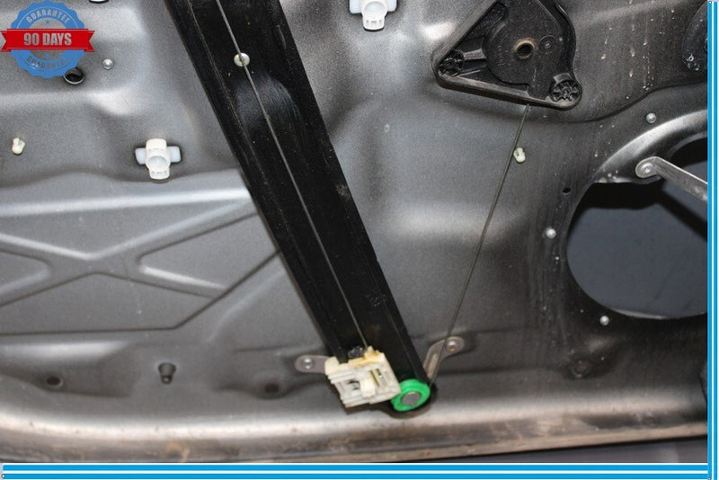 Load image into Gallery viewer, 10-16 Porsche Panamera 970 Front Right Side Door Window Regulator Panel Oem
