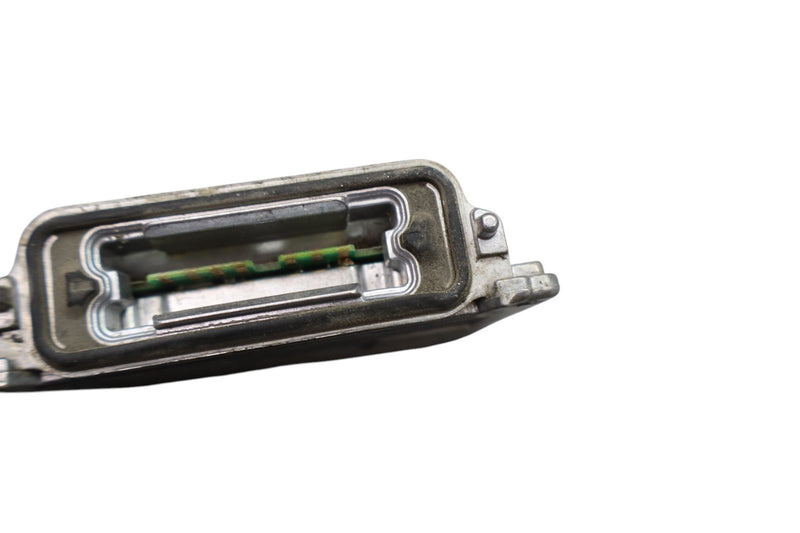 Load image into Gallery viewer, 14-17 Maserati Quattroporte M156 Xenon HID Headlight Ballast Module Unit Oem
