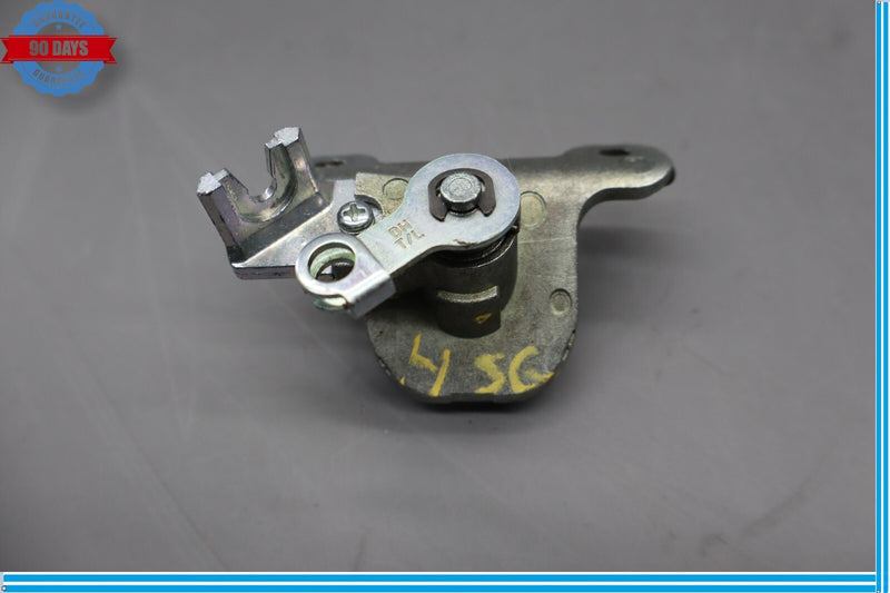 Load image into Gallery viewer, 15-19 Hyundai Genesis G80 Rear Trunk Release Key Cylinder Lock Oem
