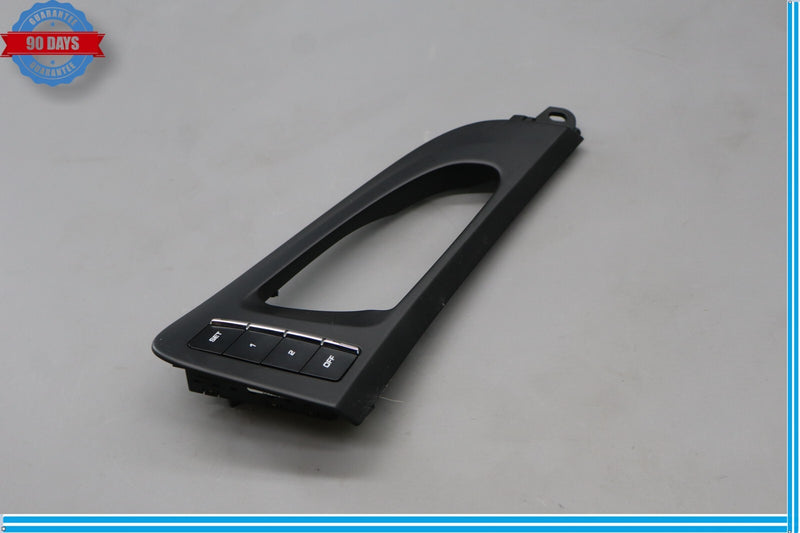 Load image into Gallery viewer, 11-18 Porsche Cayenne 958 Front Right Interior Door Handle Trim 7P5837248 Oem
