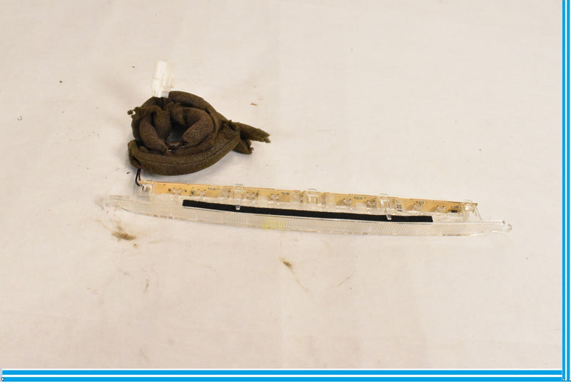 Load image into Gallery viewer, 10-15 Jaguar XJ XJL X351 High Mounted Third 3rd Brake LED Light Lamp Oem
