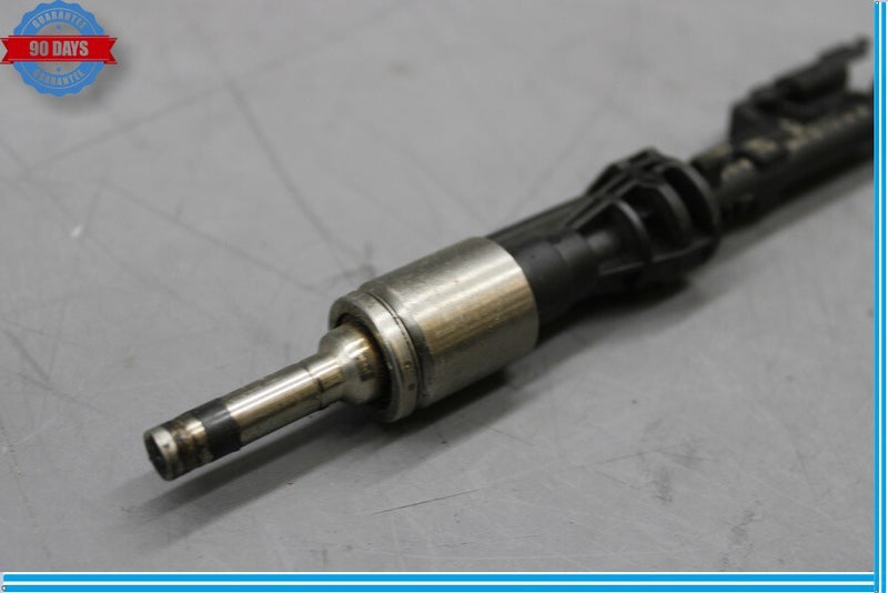 Load image into Gallery viewer, 12-18 BMW 320i 328i 528i F30 Fuel Injector 13647597870 Oem
