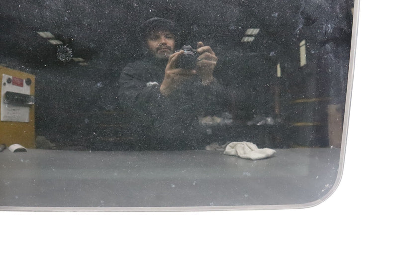 Load image into Gallery viewer, 11-16 Hyundai Equus Sun Roof Sunroof Window Moonroof Glass 81610-3M001 Oem
