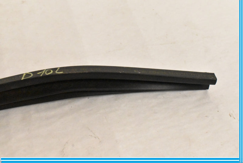 Load image into Gallery viewer, 2010-2014 MERCEDES-BENZ C250 W204 - Sunroof / SUN ROOF Glass TRIM Cover / BOOT
