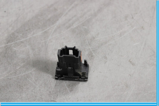 11-17 Infiniti QX56 QX80 Electrical Socket Control Plug Unit Oem