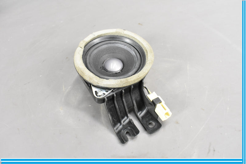 Load image into Gallery viewer, 07-17 Lexus LS460 LS460L L600H Rear Left Driver Side Door Upper Speaker Oem
