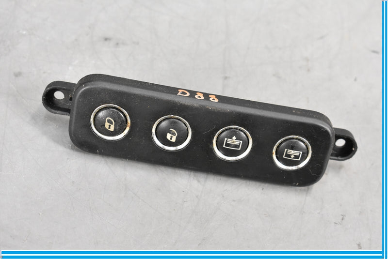 Load image into Gallery viewer, 03-12 Maserati Quattroporte M139 Rear Center Console Switch Control Oem
