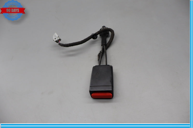 Load image into Gallery viewer, 14-19 Maserati Ghibli Front Left Driver Side Seat Belt Buckle 670016905 Oem
