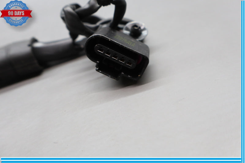 Load image into Gallery viewer, 11-18 Porsche Cayenne 958 Front Right Passenger Side Seat Belt Buckle Black Oem
