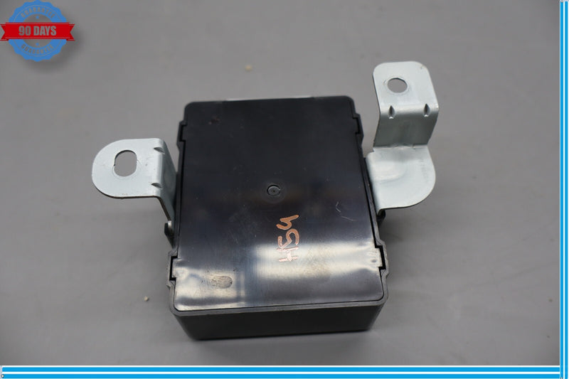 Load image into Gallery viewer, 11-13 Hyundai Equus Rear Window Curtain Shade Control Module 95860-3N000 Oem
