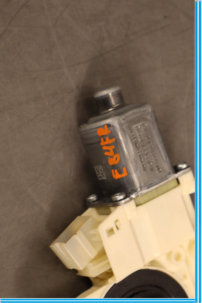 Load image into Gallery viewer, 10-13 Mercedes E350 E500 E550 Front Right Door Window Regulator Motor Oem
