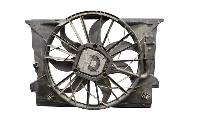 Load image into Gallery viewer, 03-11 Mercedes CLS550 E350 Engine Motor Cooling Radiator Fan Motor Assembly Oem
