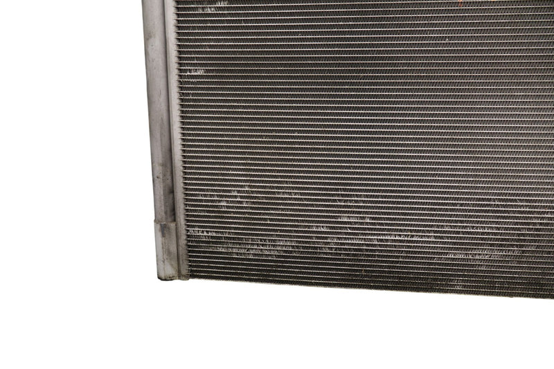Load image into Gallery viewer, 09-15 BMW 750Li 750i xDrive AC A/C Air Conditioning Condenser 64509149390 Oem
