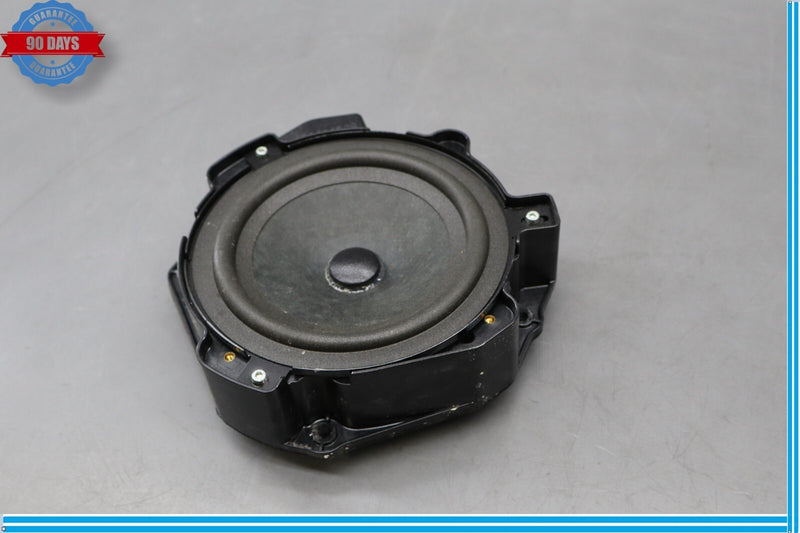 Load image into Gallery viewer, 14-17 Maserati Quattroporte S M157 Ghibli Front or Rear Side Door Speaker Oem
