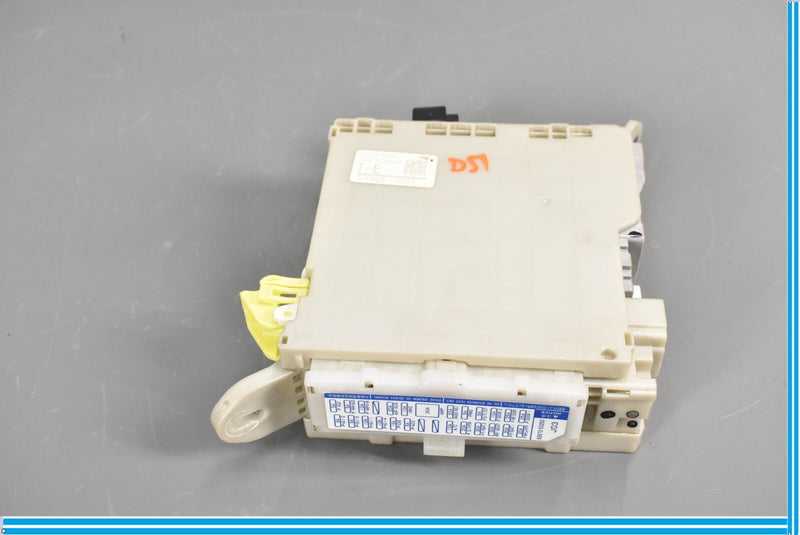 Load image into Gallery viewer, 07-12 Lexus LS460 Trunk Fuse Box Relay Junction Unit 82670-50120 Oem
