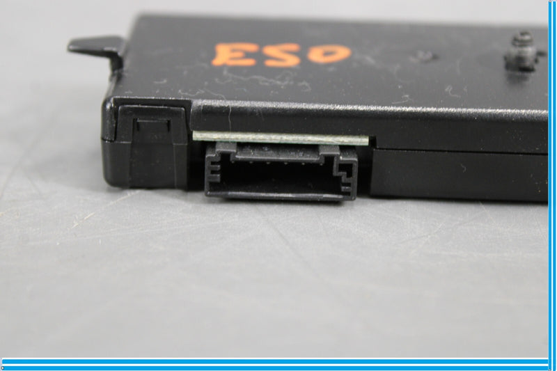 Load image into Gallery viewer, 12-18 BMW 320i 328i F30 AM FM Antenna Amplifier Booster Control Module Oem
