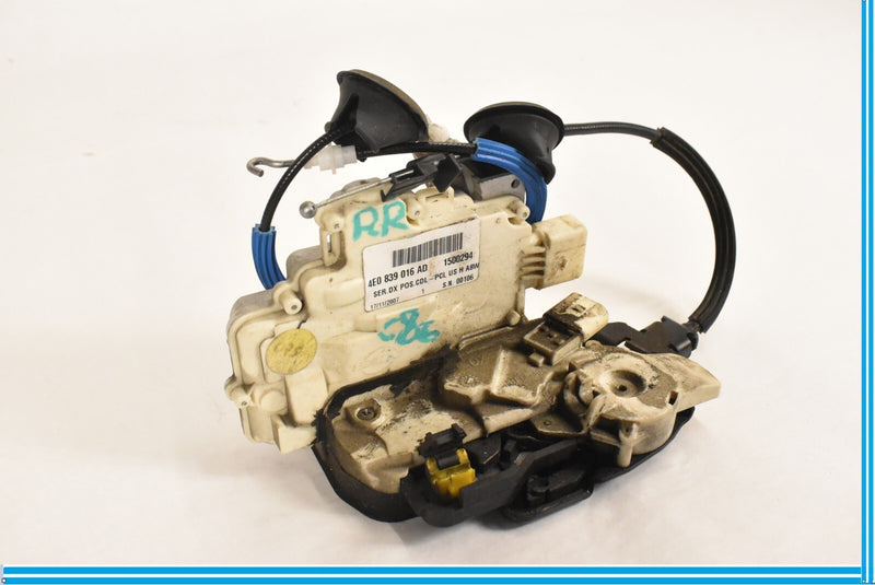 Load image into Gallery viewer, 2007-2010 AUDI A8 A8L S8 REAR RIGHT DOOR LOCK LATCH ACTUATOR 4E0839016AD OEM
