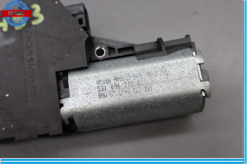 Load image into Gallery viewer, 10-17 BMW 535i GT xDrive Sunroof Moonroof Sliding Glass Motor Drive Unit Oem
