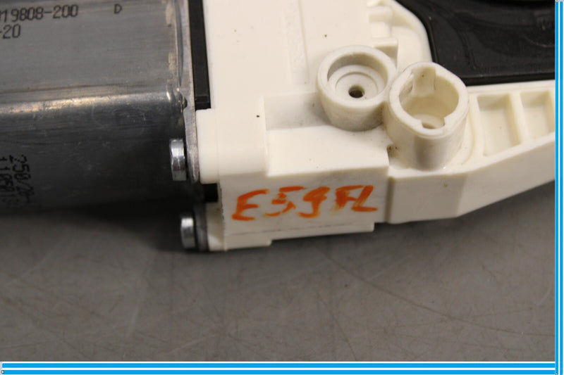 Load image into Gallery viewer, 10-18 Audi A8 Quattro Front Left Door Window Regulator Motor 8k0959801B Oem
