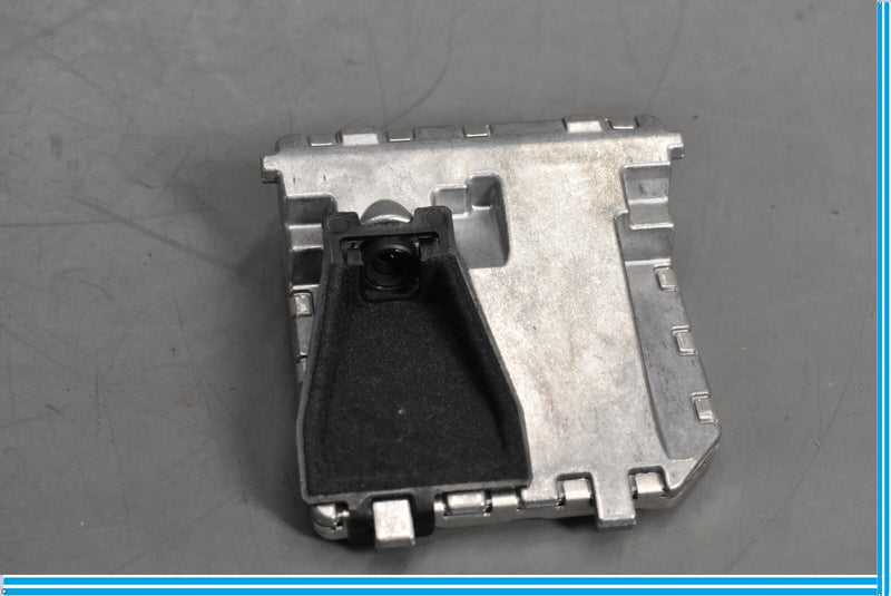 Load image into Gallery viewer, 13-16 Mercedes GL450 X166 Front Active Lane Departure Assist Camera Oem
