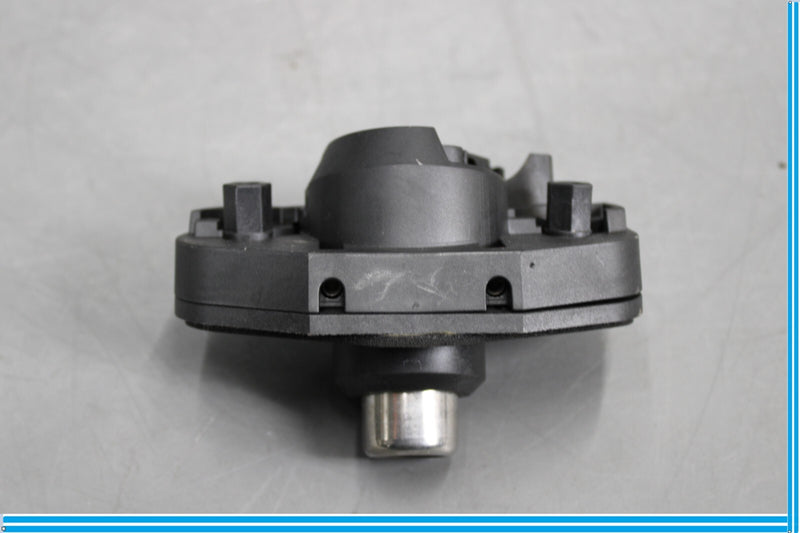 Load image into Gallery viewer, 09-12 BMW 750i 750Li F01 F02 Rear Trunk Lid Latch Lock Cylinder Oem
