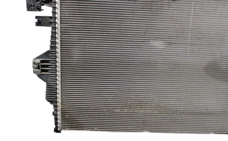 Load image into Gallery viewer, 11-17 Volkswagen Touareg Engine Cooling Radiator Assembly Black 7P0121253A Oem
