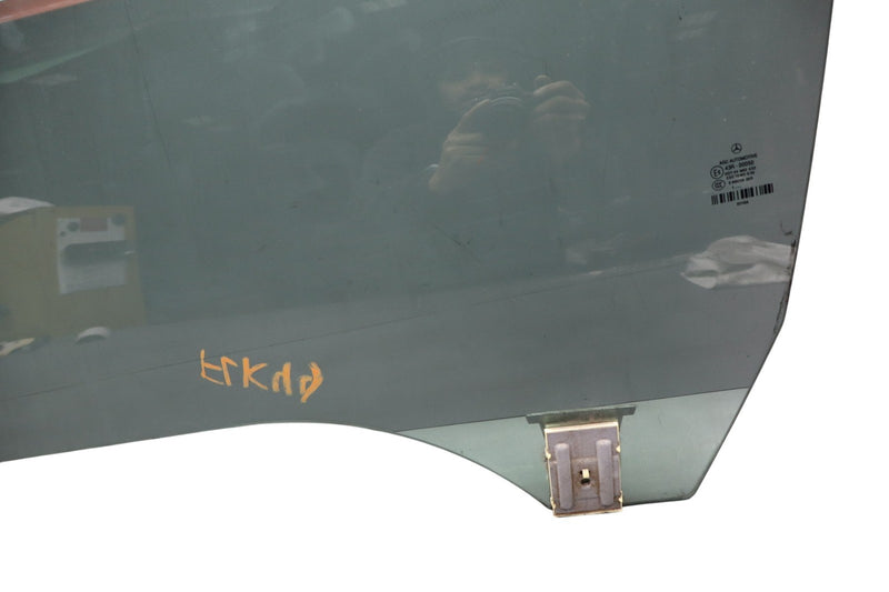 Load image into Gallery viewer, 10-17 Mercedes W207 E350 E550 Front Left Driver Side Door Window Auto Glass Oem

