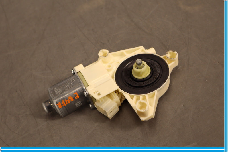 Load image into Gallery viewer, 10-13 Mercedes E350 E500 E550 Front Right Door Window Regulator Motor Oem
