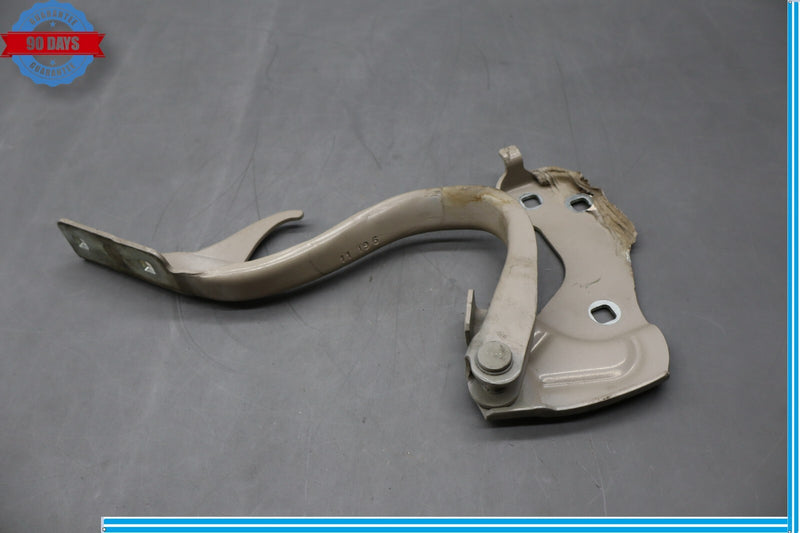 Load image into Gallery viewer, 12-19 Fiat 500 Pop Front Left Driver Side Hood Panel Hinge Lock 11196 Oem
