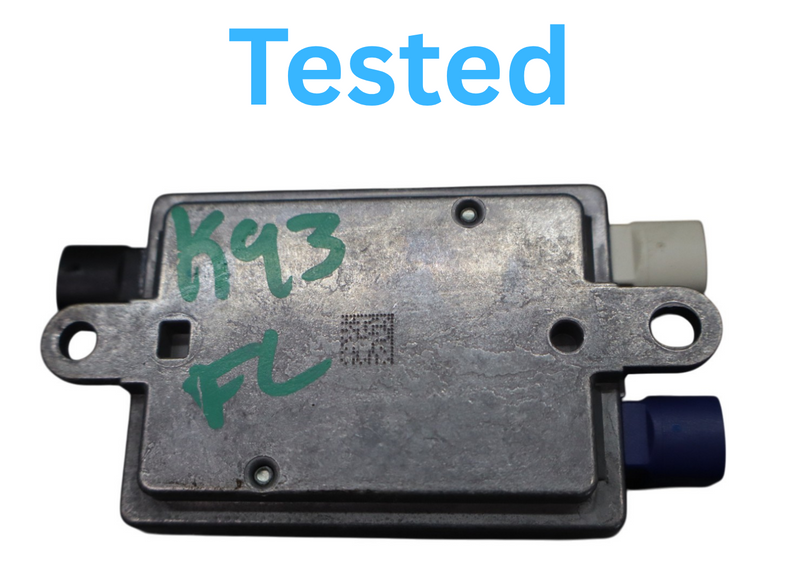 Load image into Gallery viewer, 09-15 BMW 740i 750Li xDrive USB Hub Antenna Control Unit 9200503-02 Oem
