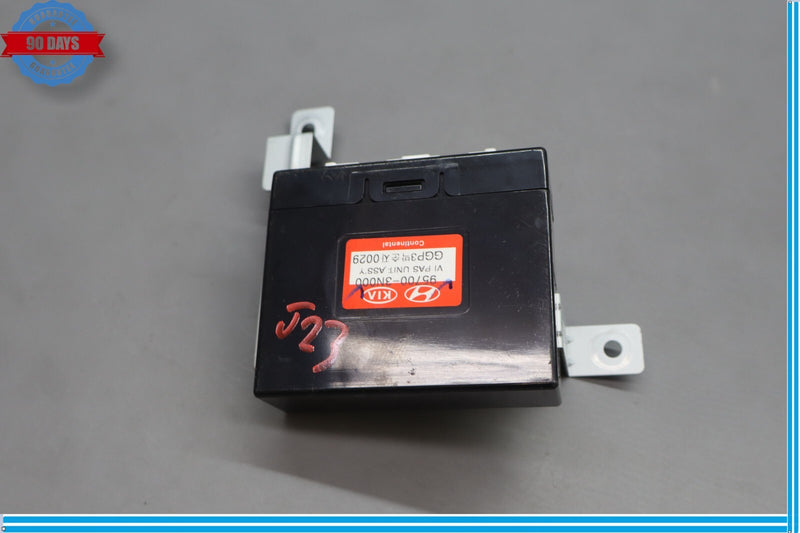 Load image into Gallery viewer, 11-13 Hyundai Equus Rear Parking Assist Control Module Unit 95700-3N000 Oem
