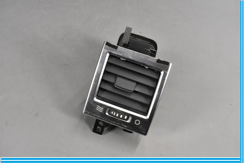 Load image into Gallery viewer, 10-13 Land Rover Range Rover Left Center Inner Dash AC Heat Air Vent GrilleOem
