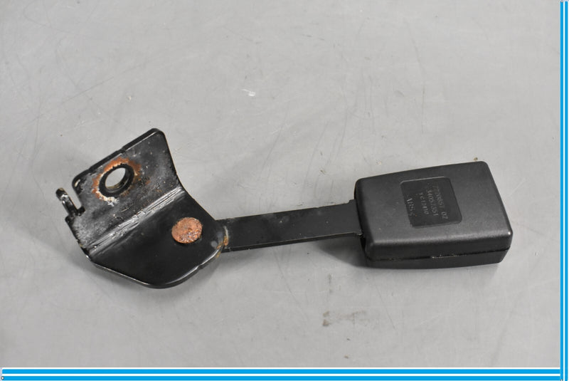Load image into Gallery viewer, 09-15 BMW 750i 750Li Rear Left Driver Side Seat Belt Buckle Oem
