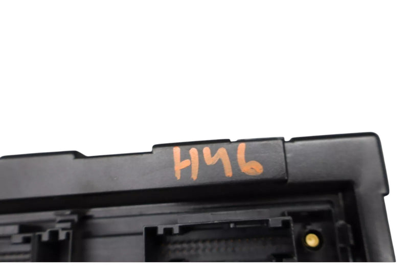 Load image into Gallery viewer, 11-13 Volkswagen Touareg Body Comfort Computer Control Module 4H0907064BK Oem
