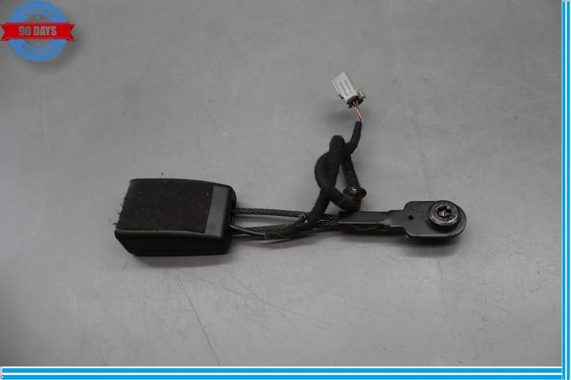Load image into Gallery viewer, 14-22 Maserati Ghibli S Quattroporte Front Left Driver Side Seat Belt Buckle Oem
