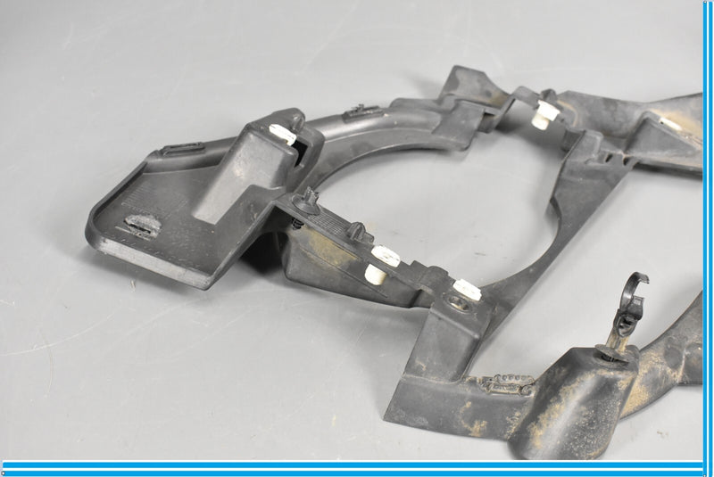 Load image into Gallery viewer, 2018 Jaguar E-Pace Rear Right Side Fog Lamp Bracket Oem
