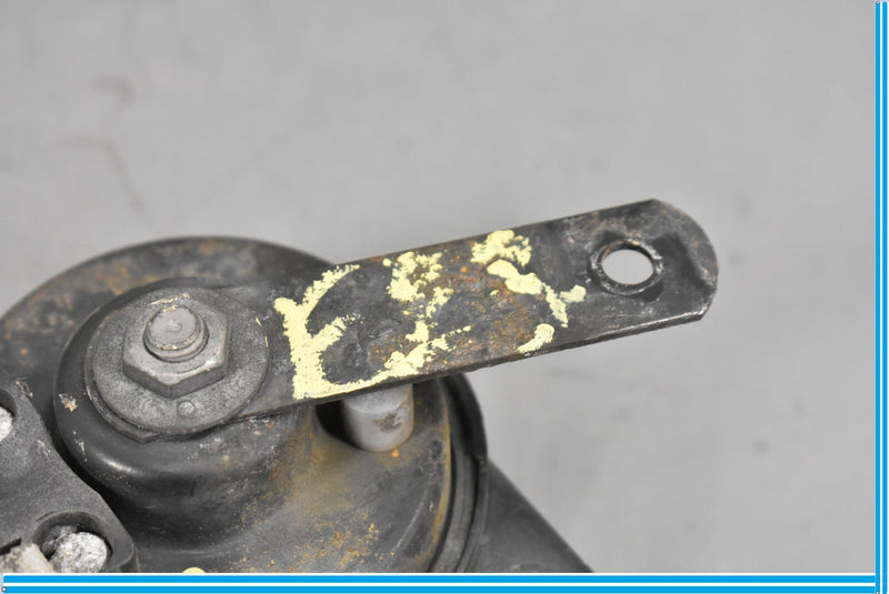 Load image into Gallery viewer, 07-12 Mercedes X164 GL550 GL450 High Tone Horn Siren Signal Oem
