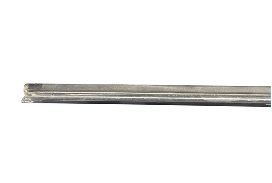 14-20 Maserati Quattroporte Front Left Door Window Belt Molding 6701554040 Oem