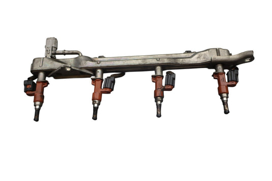 07-17 Lexus USF40 LS460 Left Driver Side Outer Fuel Injection Rail Oem