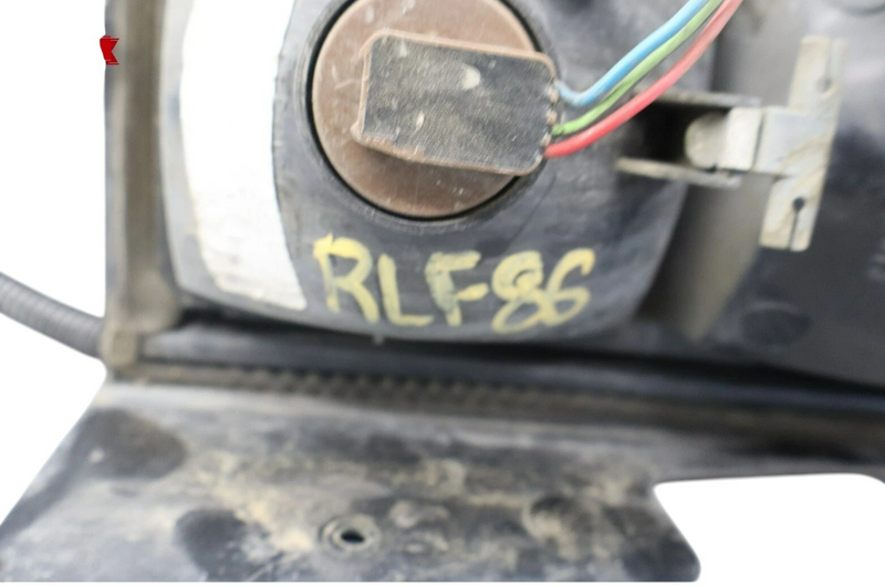 Load image into Gallery viewer, 05-07 Hummer H2 Rear Left Driver Side Tail Light Stop Brake Lamp 21998861 Oem
