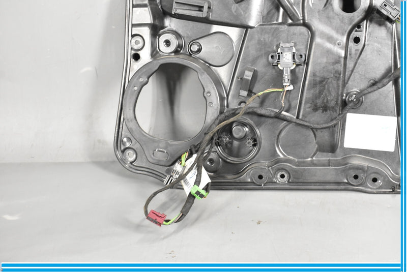 Load image into Gallery viewer, 14-19 Mercedes W117 CLA250 Front Right Passenger Door Carrier Module Oem
