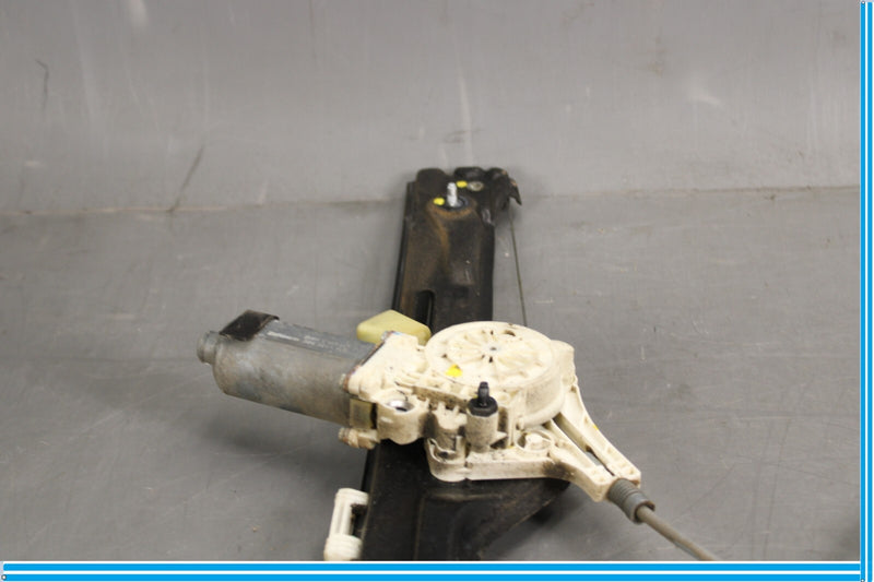Load image into Gallery viewer, 07-13 BMW X5 E70 Front Left Driver Door Window Regulator Motor Oem
