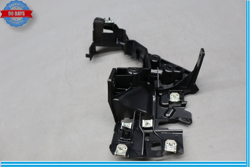 Load image into Gallery viewer, 10-16 Porsche Panamera Front Left Driver Side Dashboard Support Bracket Oem
