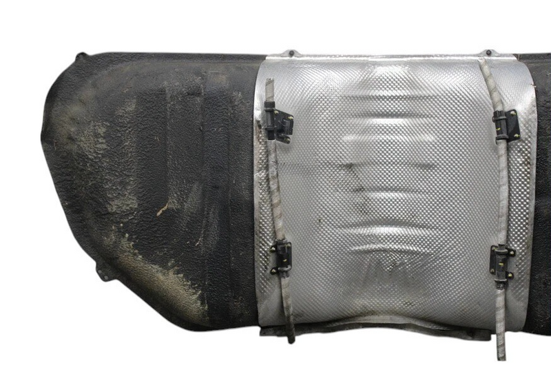 Load image into Gallery viewer, 16-20 Hyundai Genesis Gas Fuel Tank Reservoir Assembly 31150B1510 Oem
