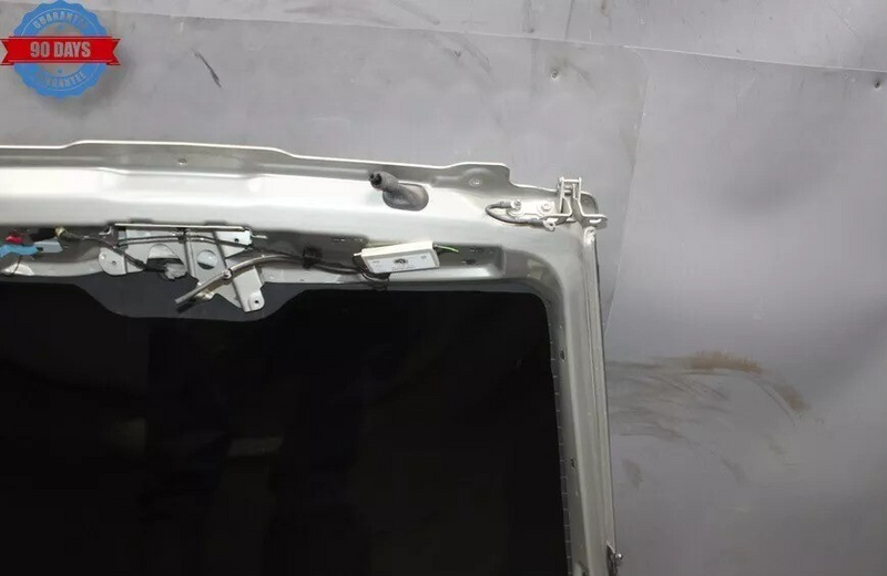 Load image into Gallery viewer, 10-13 Land Range Rover HSE Rear Upper Trunk Lid Tailgate Liftgate Shell Oem
