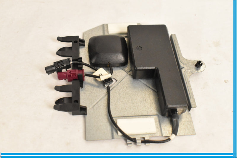 Load image into Gallery viewer, 07-13 Mercedes W216 CL550 Trunk Telephone Phone Antenna Control Module OEM
