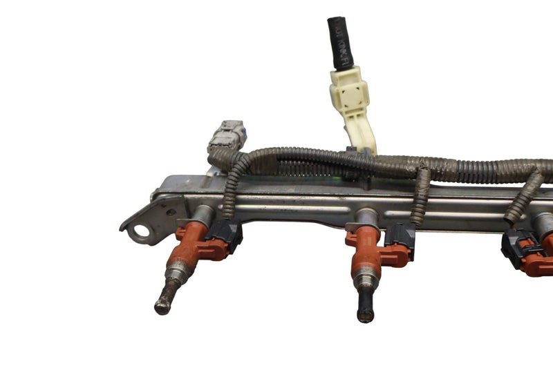 Load image into Gallery viewer, 07-17 Lexus USF40 LS460 Right Passenger Side Outer Fuel Injection Rail Oem
