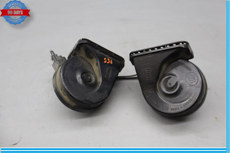 Load image into Gallery viewer, 10-18 Jaguar X351 XJ XJL Left and Right Low and High Tone Signal Horn Set Oem
