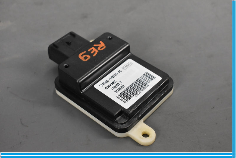 Load image into Gallery viewer, 10-13 Land Rover Range Rover Right Passenger Cruise Control Relay Module  Oem
